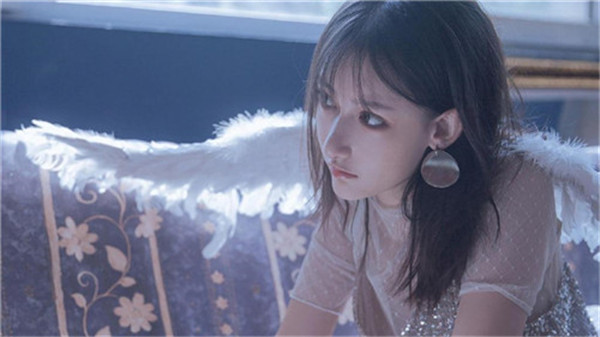 菠萝视频app污免费观看破解版：女神们的污片免费提供