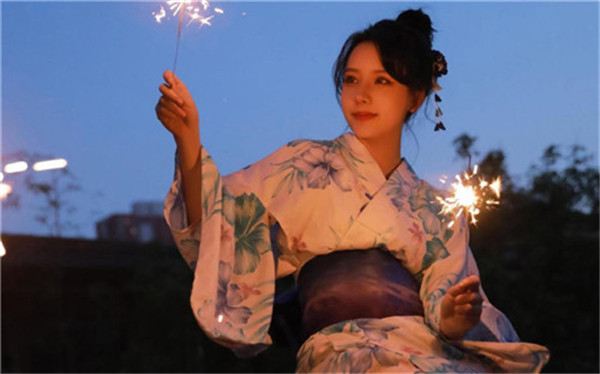 青丝影院免费看污片：福利污视频免费观看