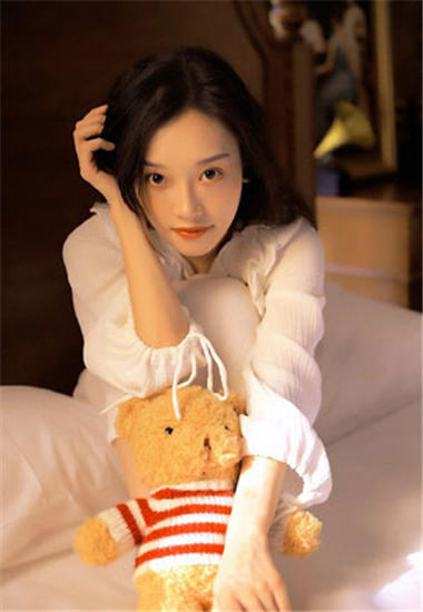 火爆社区免费app污：美女的污片视频免费观看