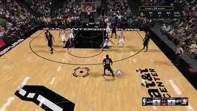 《NBA 2K16》跳步上篮动态效果图介绍