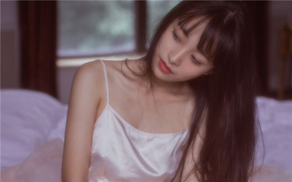 蜜蜂视频成版人看片app破解版：不收取任何费用的播放软件