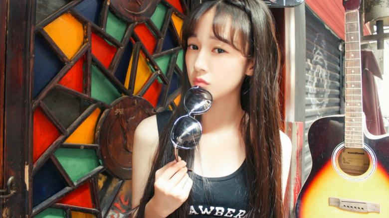 www啦啦啦激情视频