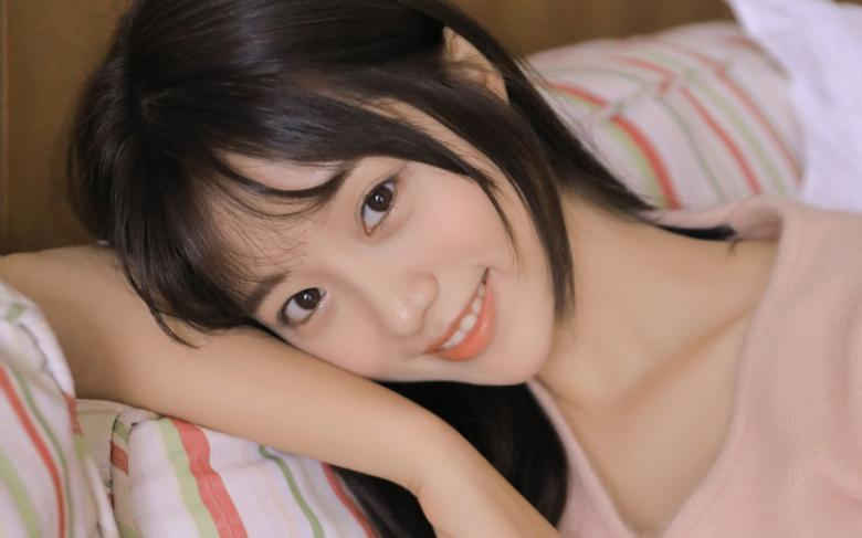 一个人看的www播放视频中文