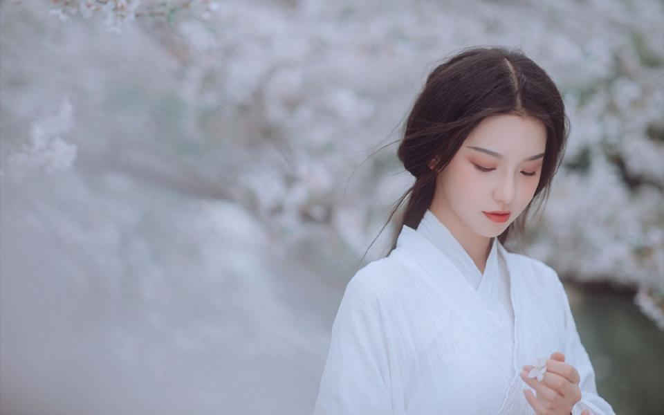一个人看的www免费下载