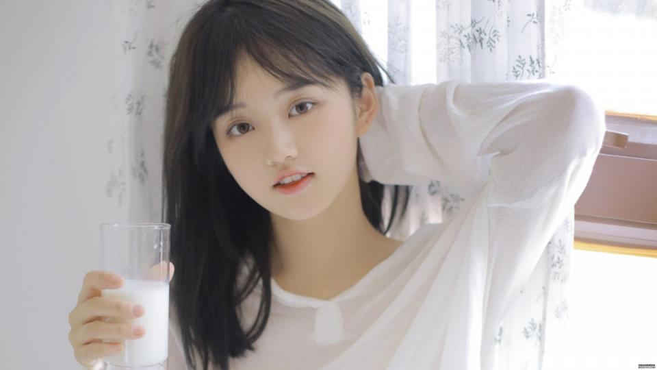 丝瓜草莓向日葵草莓小猪18岁在线观看免费版,视频
