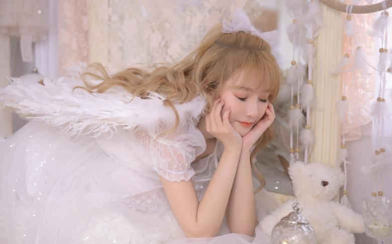 一个人看的www在线视频播放