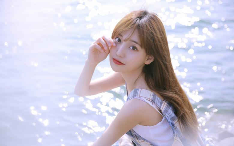 两个人看的www免费视频中文