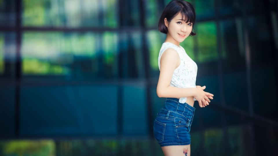两个人看的www免费高清直播