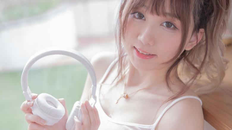 黄瓜香蕉草莓绿巨人下载