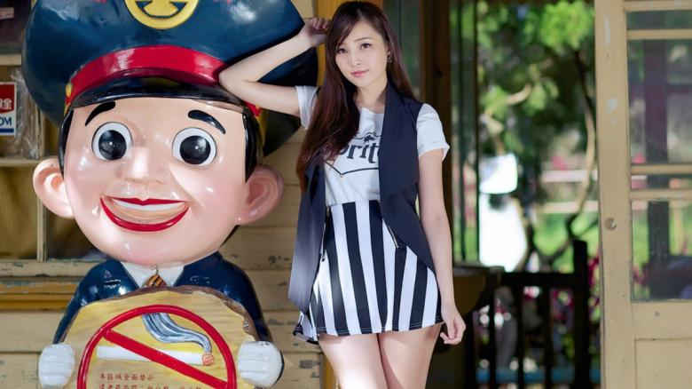黄绿巨人下载官网