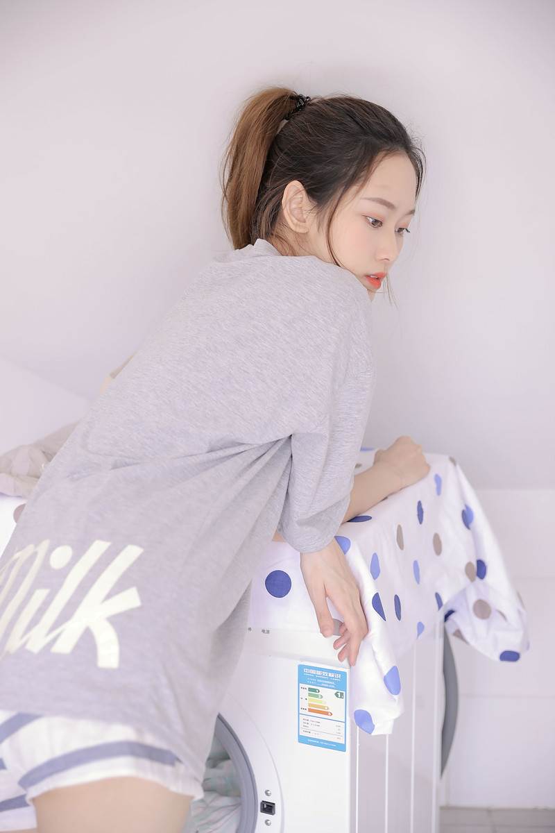 看污不用充钱的向日葵无限看成视频人app官方版