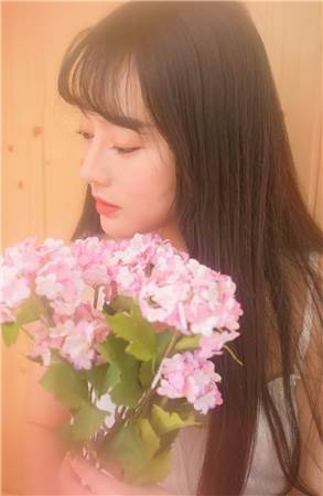 男人加油站女人美容院的依恋直播