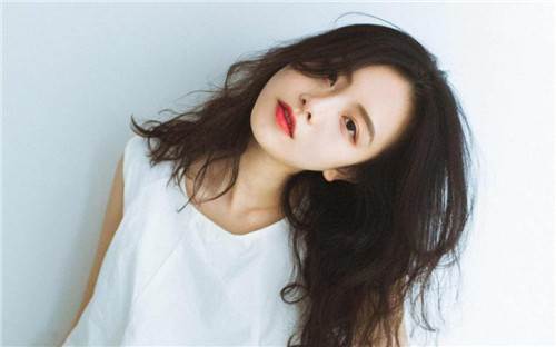 茄子视频解锁版无限2019:是一个非常潮流热门的影视播放器