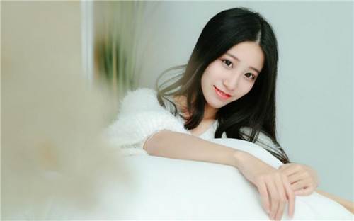 深夜草莓视频app:是一款永久免费的手机观影软件