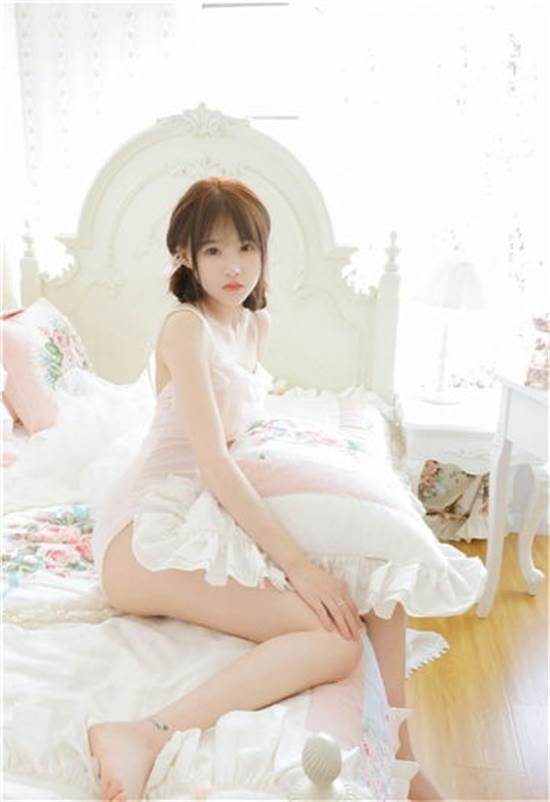 草莓香蕉樱桃黄瓜丝瓜榴莲苹果绿巨人观看免费