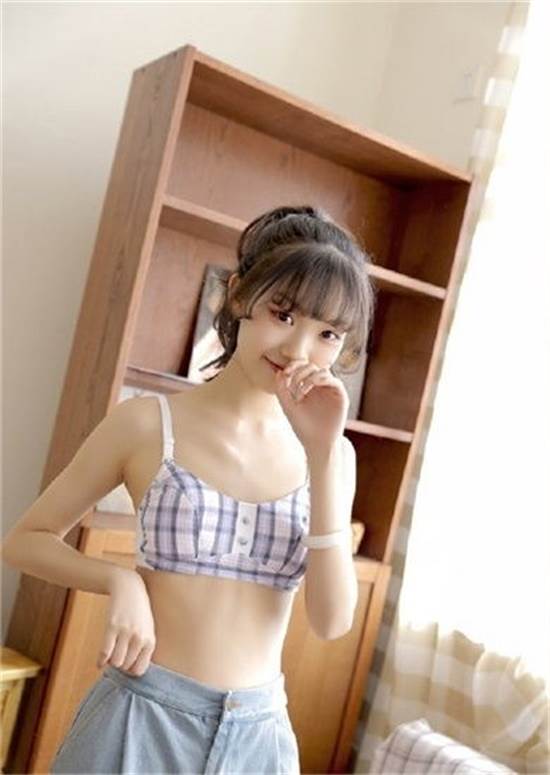 给我播放个免费的片免费在线手机版