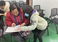 老人手机的广告图片大全与老人